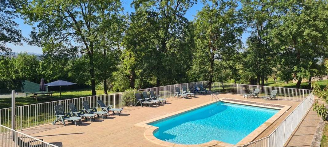 Chambre d’hôte pour 2 personnes, avec vue ainsi que piscine et jardin