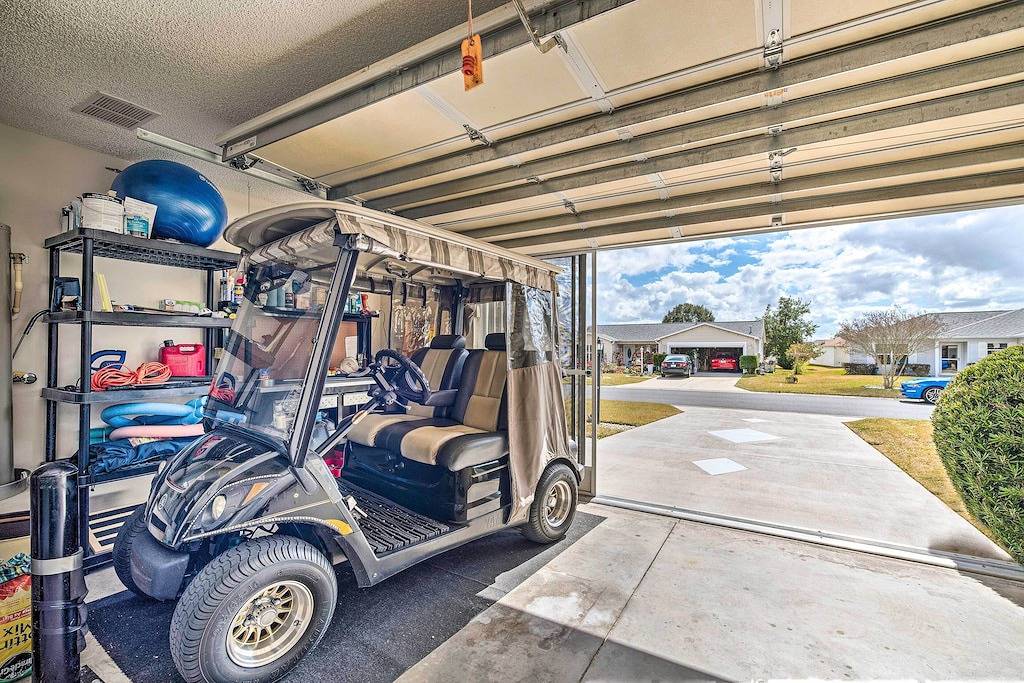 Home in The Villages w/ Lanai & Private Hot Tub! in The Villages, Sumter County