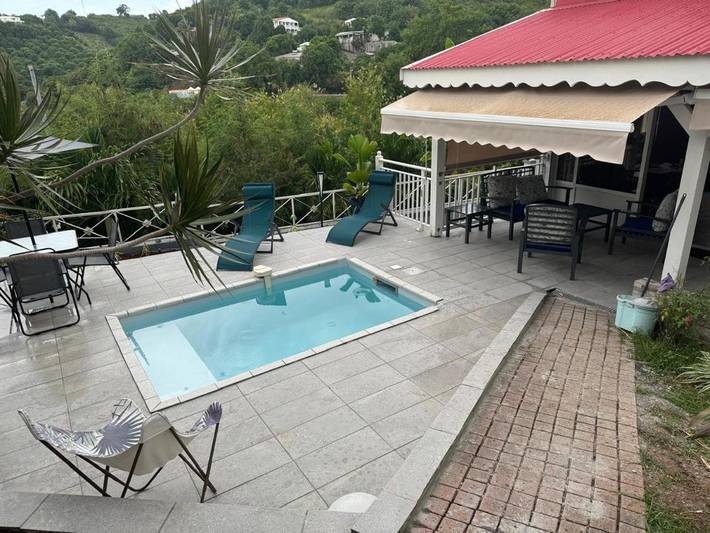 Location de vacances pour 6 personnes, avec piscine ainsi que vue et jardin à Vieux-Habitants - 3