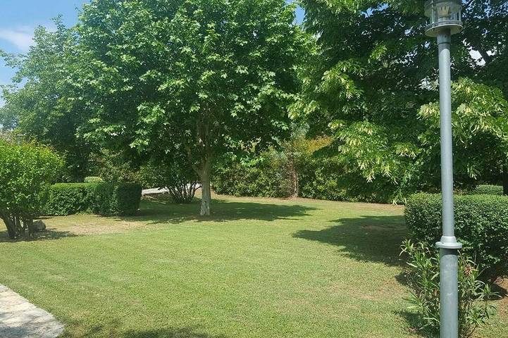 Location de vacances pour 9 personnes, avec jardin et balcon à Saint-Maximin-la-Sainte-Baume - 2