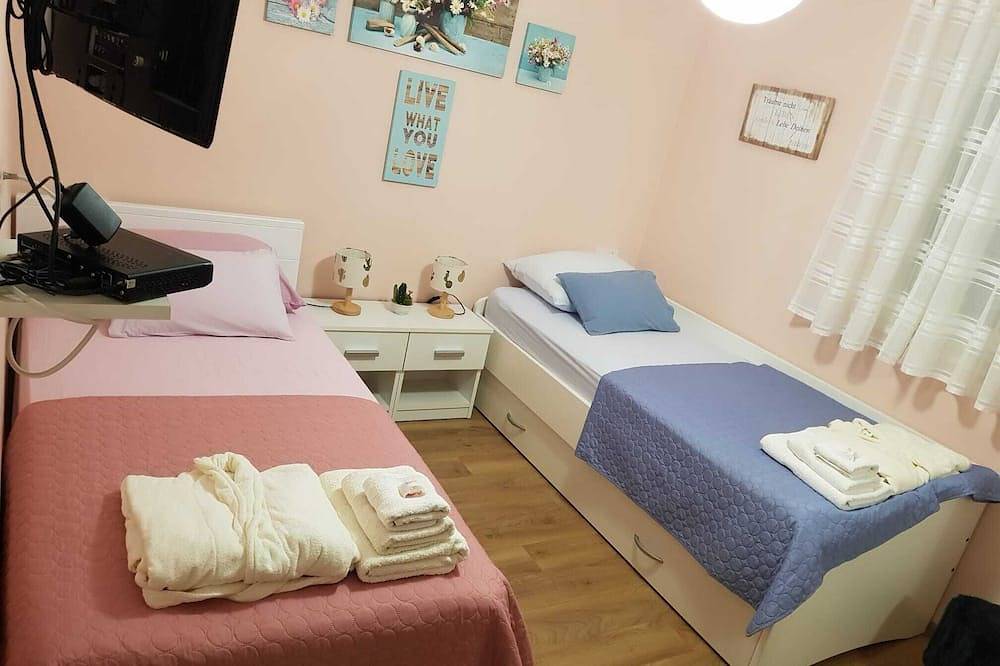 Villa Susann with swimming pool -Šibenik in Sibenik, Šibenik-Knin