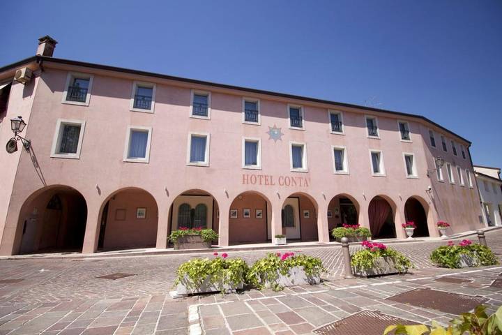Hôtel pour 4 personnes, avec terrasse à Pieve di Soligo - 2