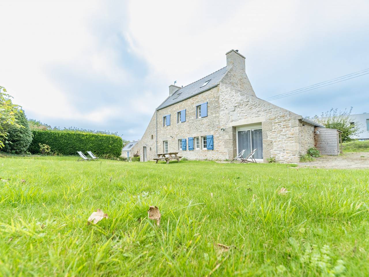 Ferienhaus nahe Lampaul-Strand mit Garten in Lampaul-Ploudalmézeau, Brest und Umgebung