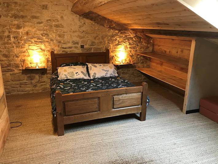 Chambre d’hôte pour 4 personnes, avec jardin dans Montagna-le-Templier