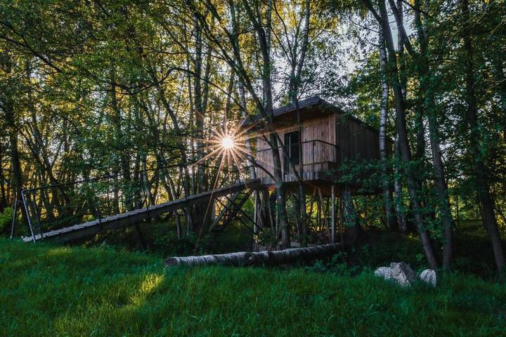 Camping voor 4 personen, with Terras and Tuin as well as Uitzicht in Zuid-Bohemen