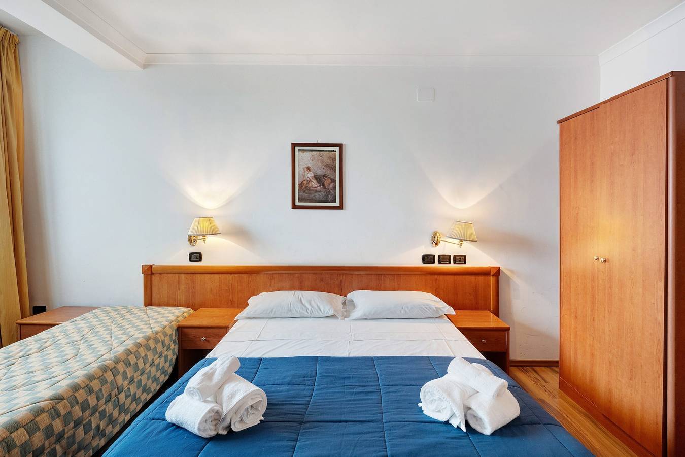 Bed and Breakfast H Pompeii Ruiins - Habitación Triple Estándar 8 in Pompeya (Nápoles), Parque nacional del Vesubio