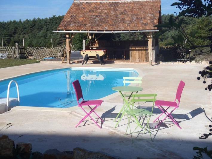 Chambre d’hôte pour 2 personnes, avec Terrasse et Jardin ainsi que Piscine et Vue