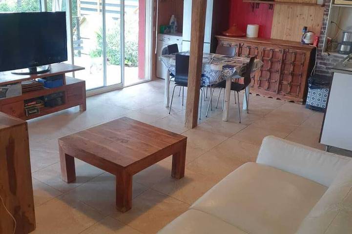 Location de vacances pour 6 personnes, avec jardin et terrasse à Le Val
