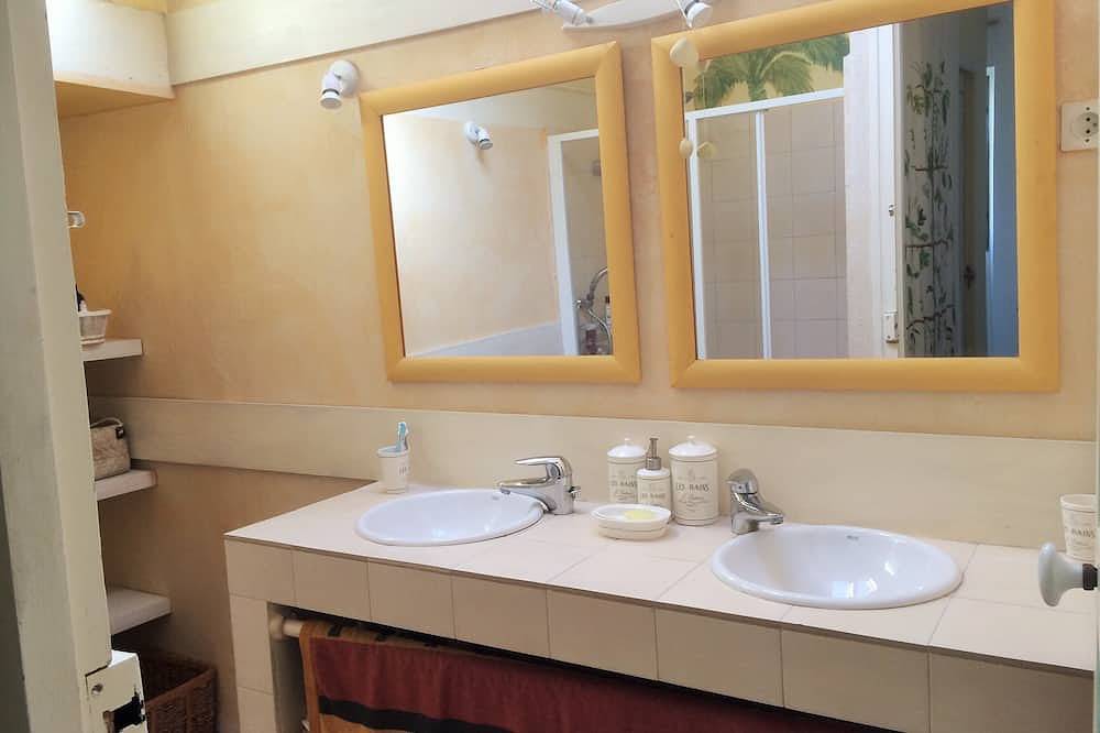 Full cottage 3 bedrooms 15 mn far from Fontainebleau and the Bleau in Féricy, Seine-et-Marne