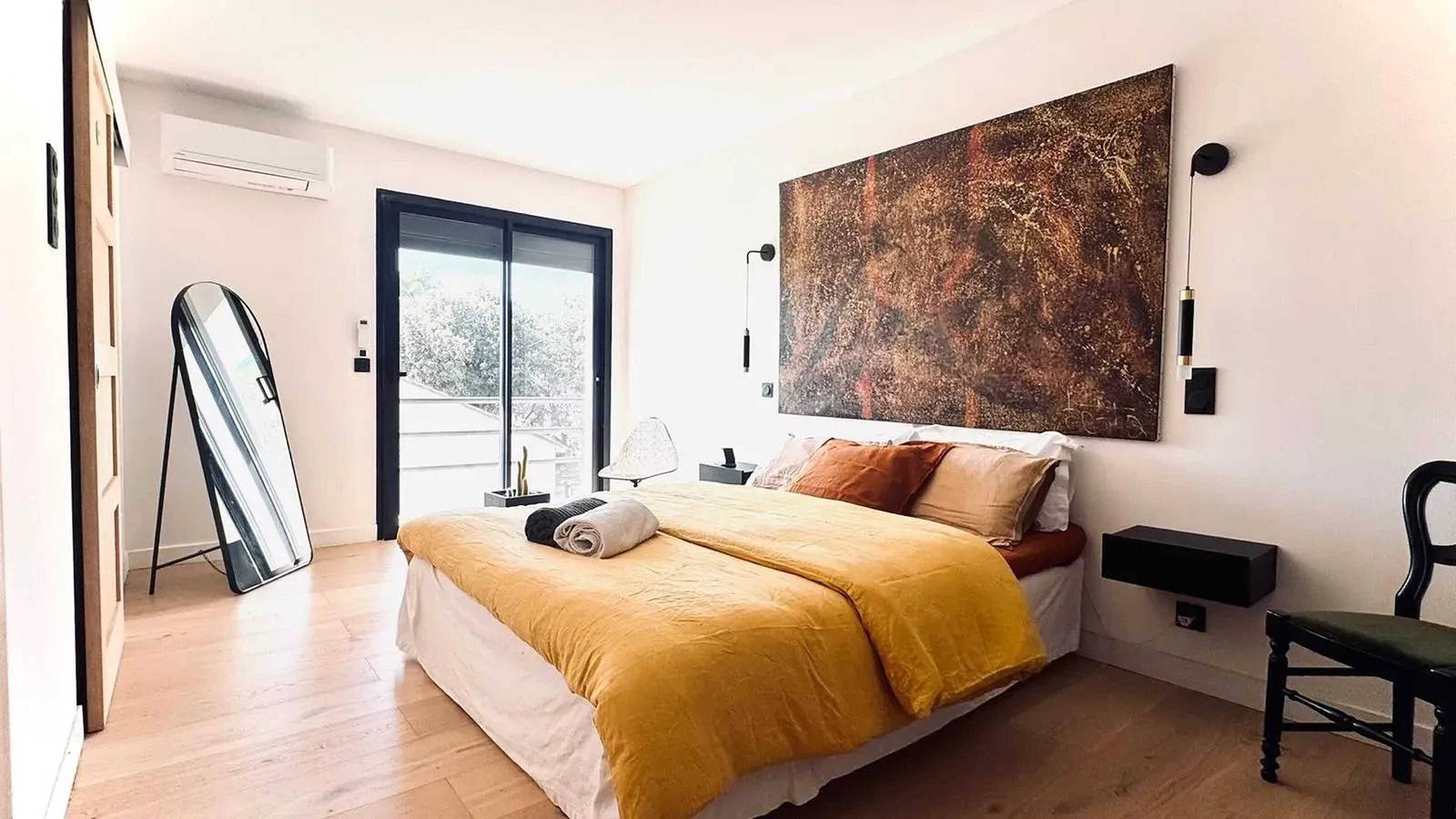 Spacious Family House in Aubais 185 m² with Garden in Aubais, Nimes region