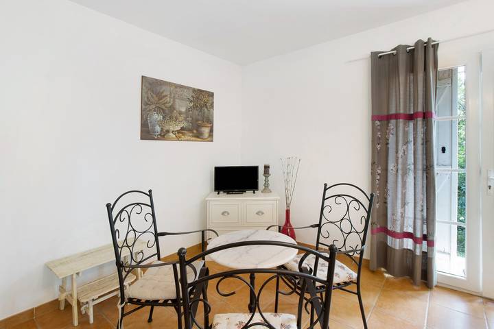Location de vacances pour 3 personnes, avec jardin à Appietto - 3