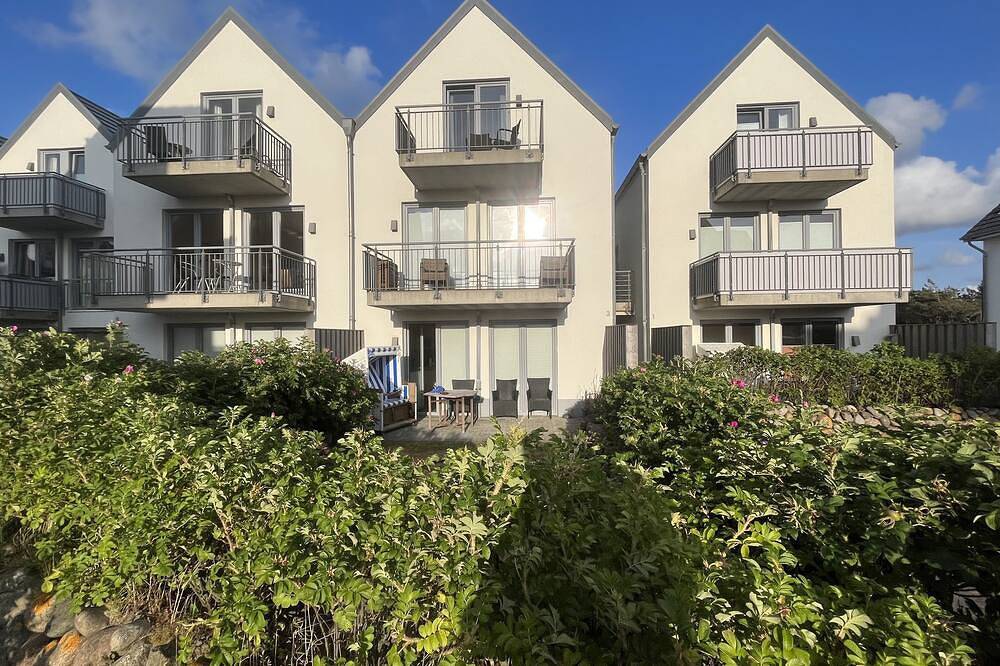 Ganze Wohnung, Ferienwohnung für 2 Personen mit großer Westterrasse und Blick auf die Düne in Rantum, Sylt (Gemeinde)