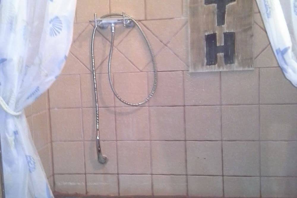 Ganze Wohnung, Elsősorban olyan vendégeket várunk, akik nem szeretik a zsúfolt szállodákat. in Eger, Heves megye