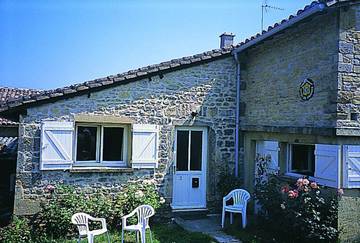 Gîte pour 4 personnes, avec terrasse et jardin dans Rhône