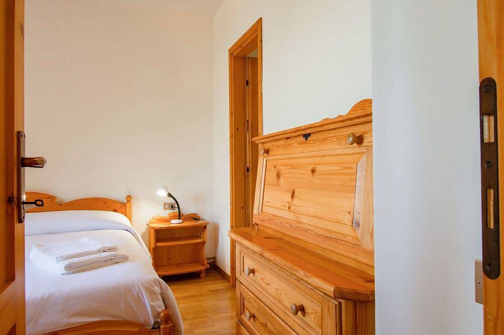 Appartamento intero, Incantevole appartamento per 4 ospiti con Wifi, Tv, terrazza, animali ammessi e parcheggio in Abetone, Alta Via dei Parchi