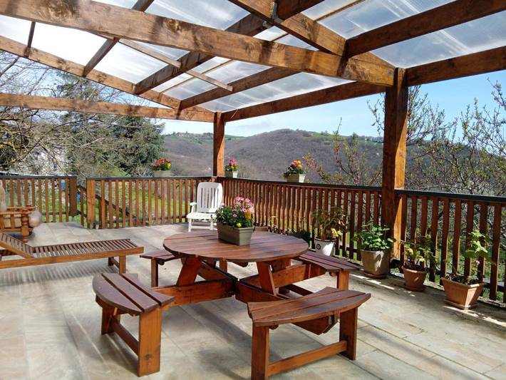Maison d’hôte pour 7 personnes, avec Jacuzzi et Terrasse ainsi que Jardin et Vue
