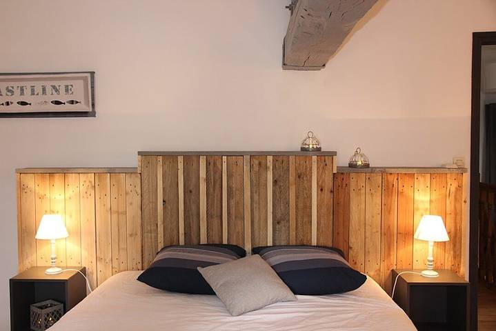 Gîte pour 5 personnes, avec terrasse ainsi que jardin et piscine à La Flocellière - 2