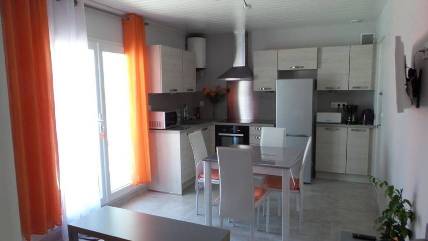 Appartement de vacances pour 4 personnes, avec jardin