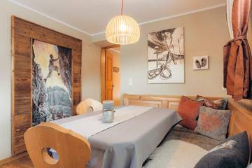 Hütte für 4 Personen, mit Terrasse und Garten in Kitzbühel