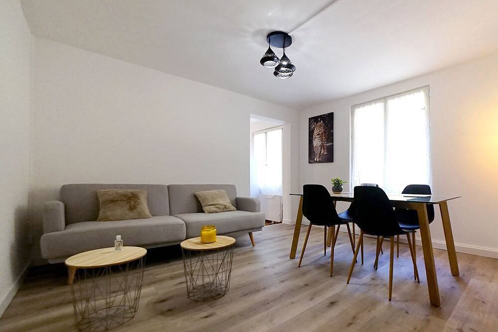 Appartement entier, Quiet, fully-equipped T3 - Le Colibri in Cours-la-Ville, Région de Villefranche-sur-Saône