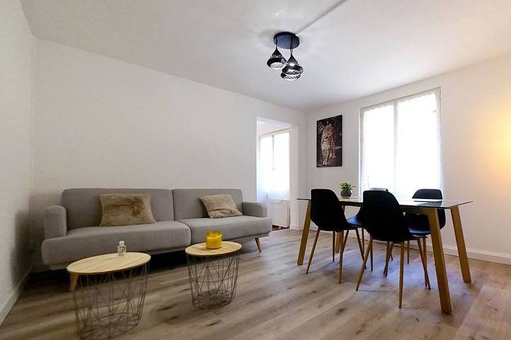 Gîte pour 4 personnes à Cours-la-Ville