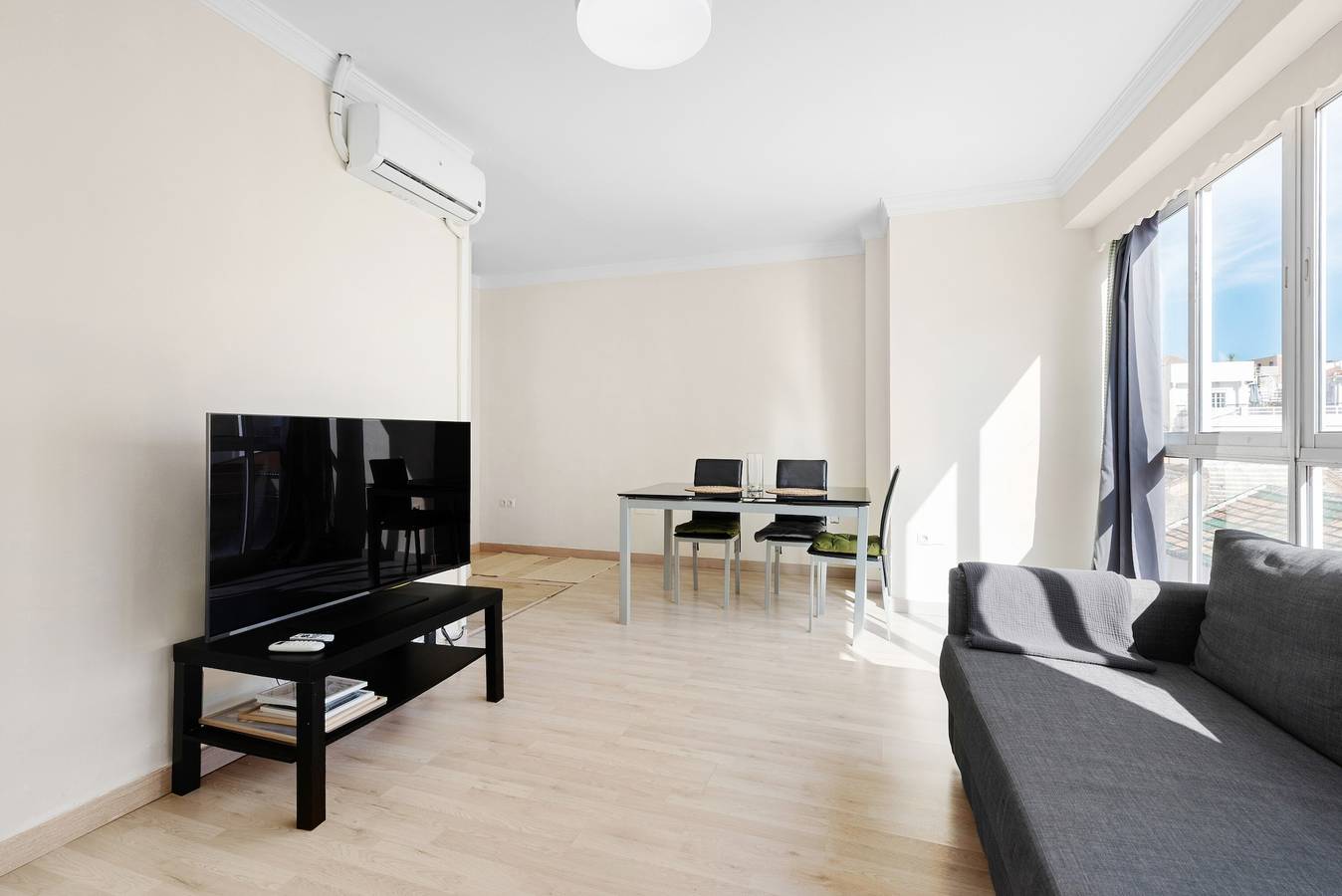 Apartamento entero, Apartamento 'Sensi' con Wi-Fi y aire acondicionado in Málaga Centro, Málaga
