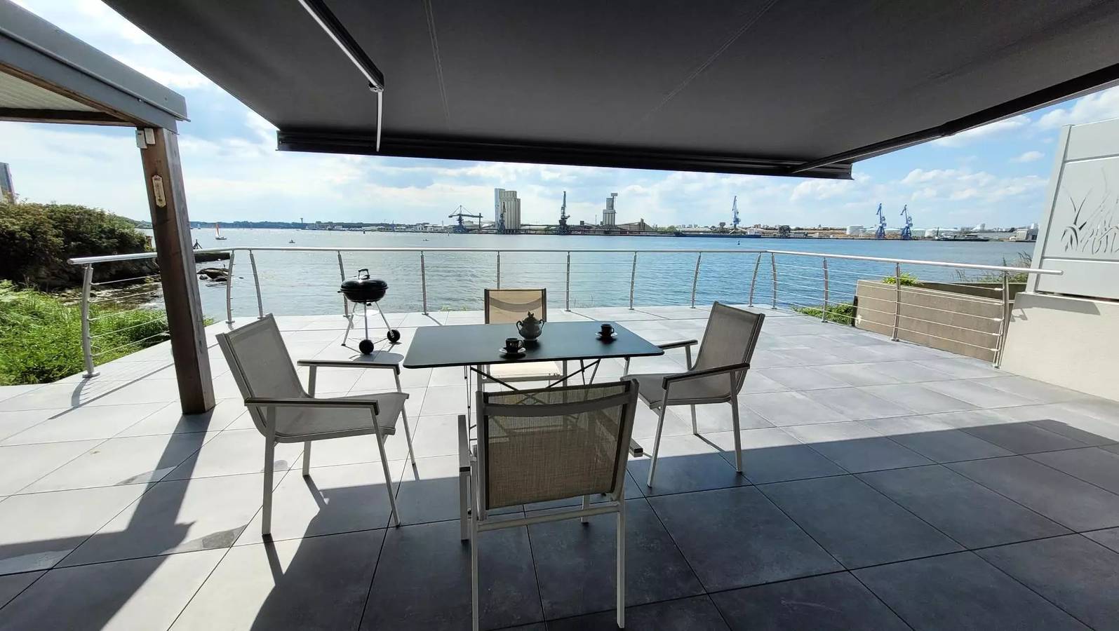 Casa rural de Francia 2 personas in Locmiquélic, Côte des Mégalithes