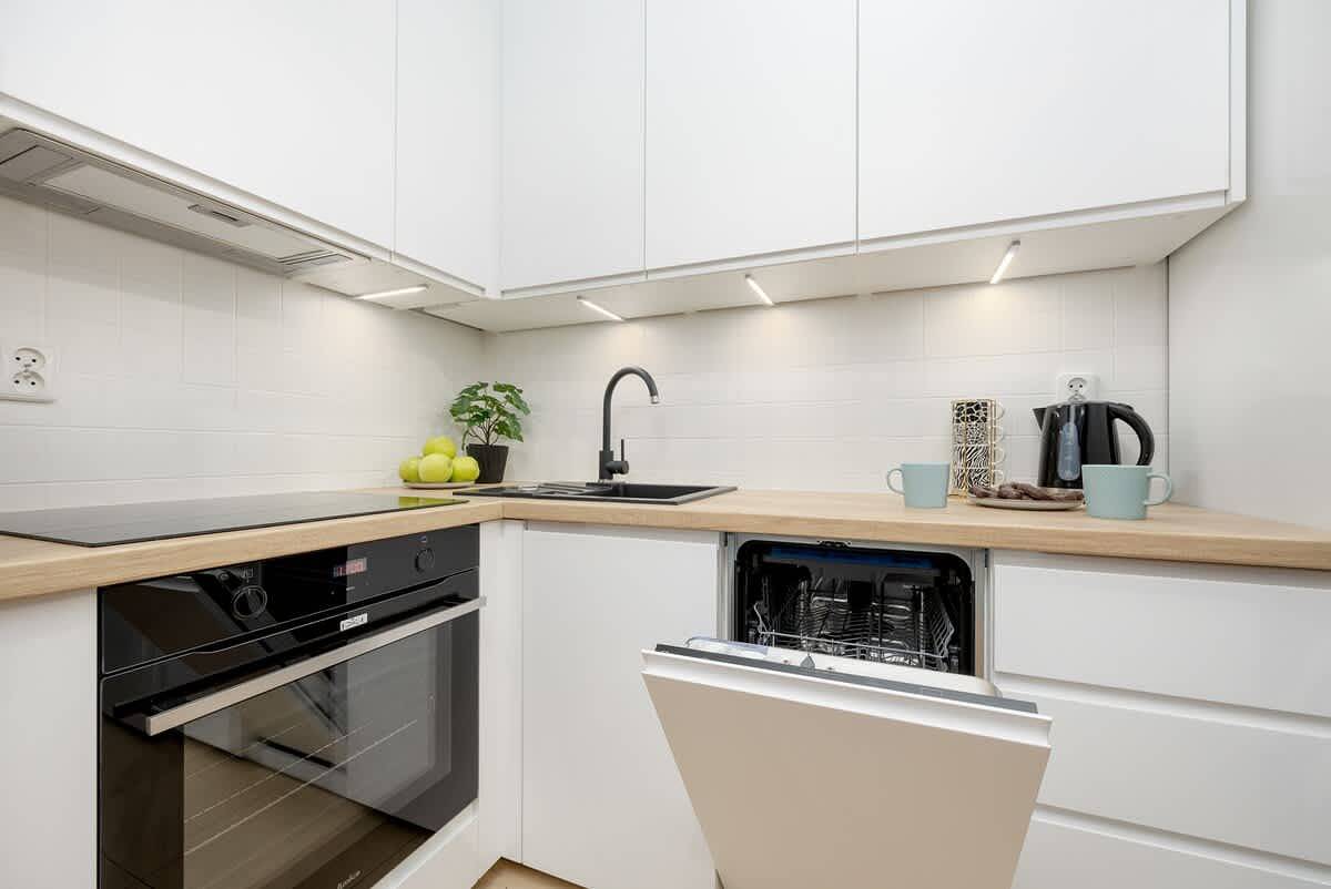 Cały apartament, Apartament wakacyjny dla 4 osób z basen in Mokotów, Warszawa