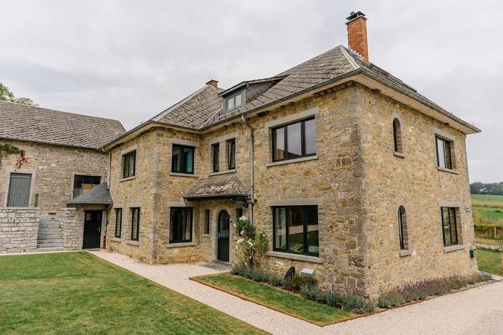 Maison de vacances pour 15 personnes, avec sauna et piscine ainsi que vue et jardin