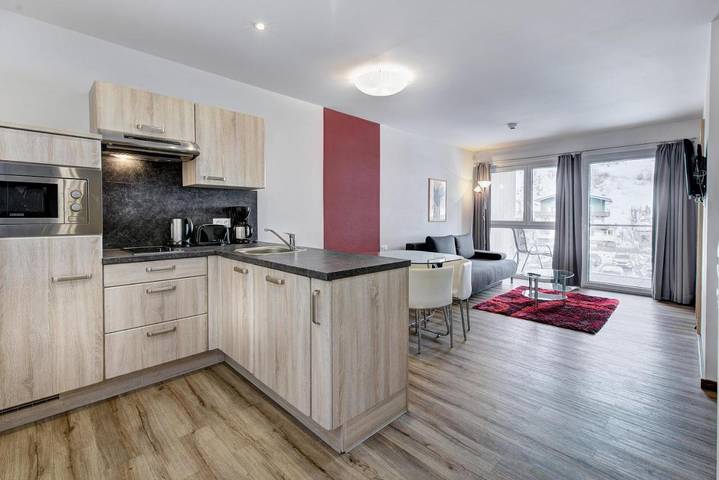 Vakantieappartement voor 4 personen, with uitzicht and sauna as well as terras in Saalbach