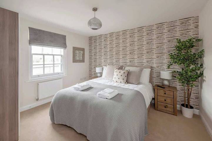 Holiday home for 6 people, with balcony and garden in Bath