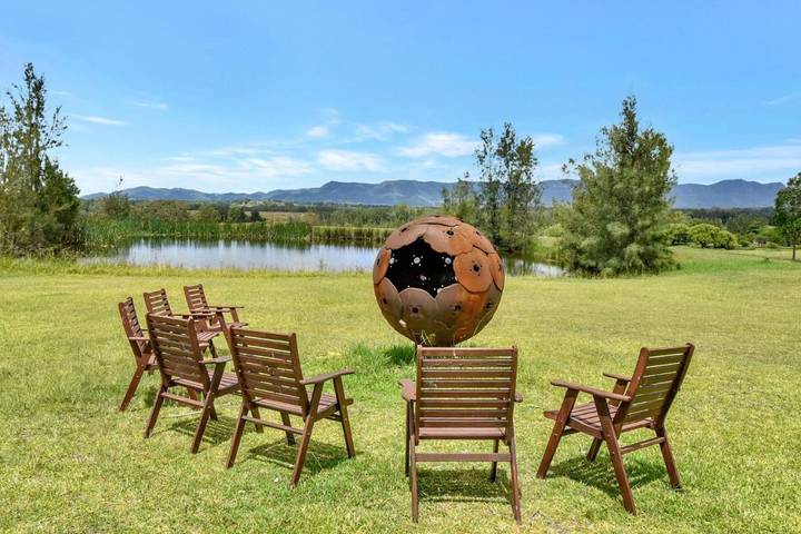 Ferienhaus für 27 Personen, mit Ausblick und Garten sowie Pool - 1