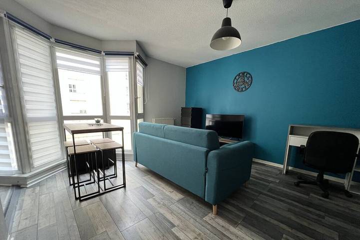 Gîte pour 4 personnes dans Piscine Olympique D Antigone