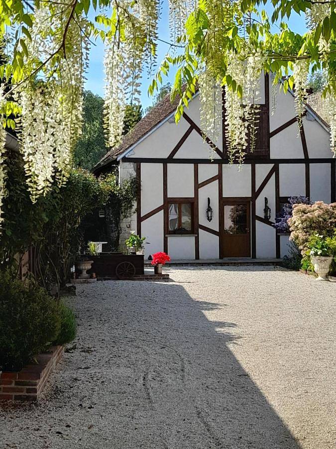 Location de vacances pour 2 personnes, avec terrasse et vue à Ouanne - 3