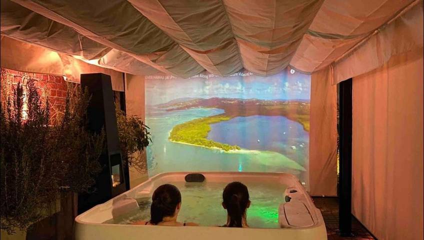 Appartement de vacances pour 2 personnes, avec Jacuzzi et Terrasse ainsi que Jardin et Vue à Tourcoing