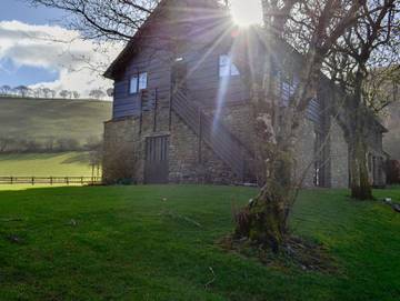 Holiday Rental for 4 People in Powys, Mid-Wales, Photo 1