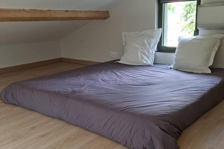 Location de vacances pour 6 personnes, avec terrasse et jacuzzi à Saint-Romain-Lachalm - 3