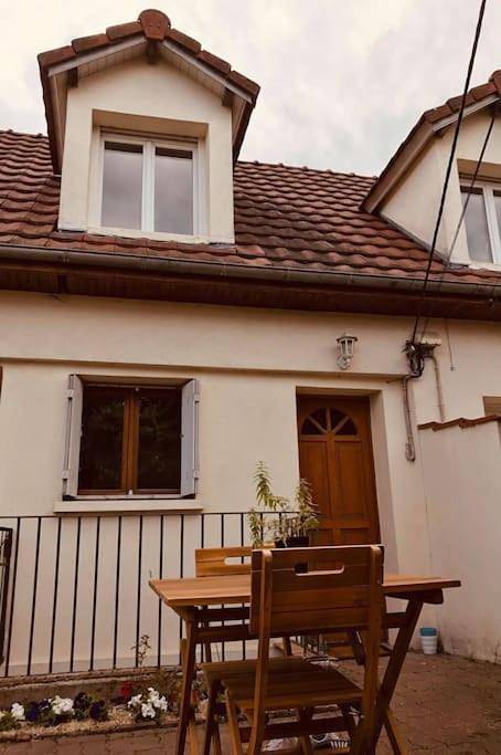 Gîte pour 2 personnes, avec terrasse et jardin à Montgeron - 4