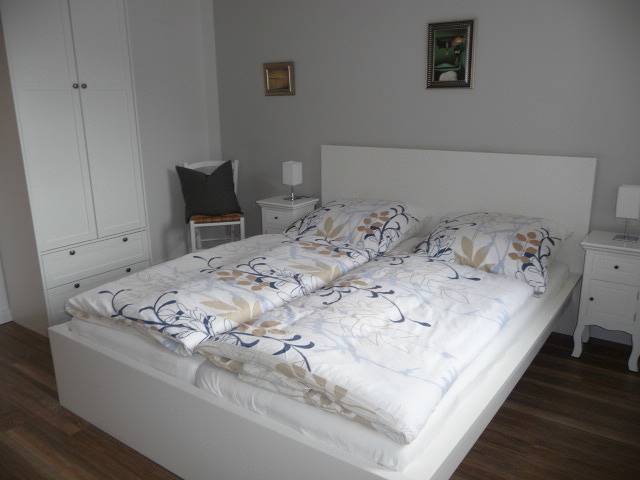Ganze Ferienwohnung, Ferienwohnungen Wolter-Petersen - Ferienwohnung "Hein" -3-Räume in Husum Hafen, Husum