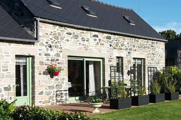 Gîte pour 2 personnes, avec jardin à Plurien - 2