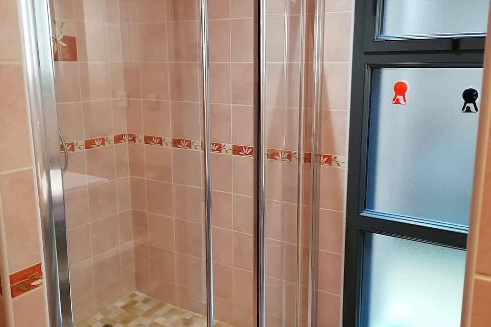 Appartement entier, Appartement Romafasi in Campan, Hautes-Pyrénées