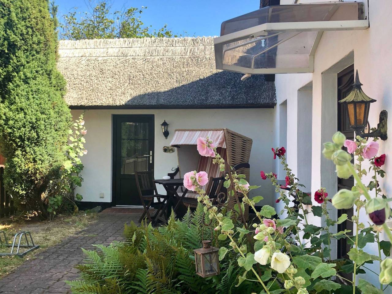 Ganze Ferienwohnung, Haus 1795 Appartement Spatz in Wustrow, Fischland