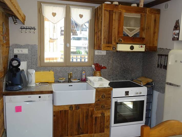 Ganze Wohnung, Komfortable 4-Zimmer-Wohnung, 9 Pers., Zentrumsnähe, Parken, große Terrasse in Les Gets, Les Portes du Soleil