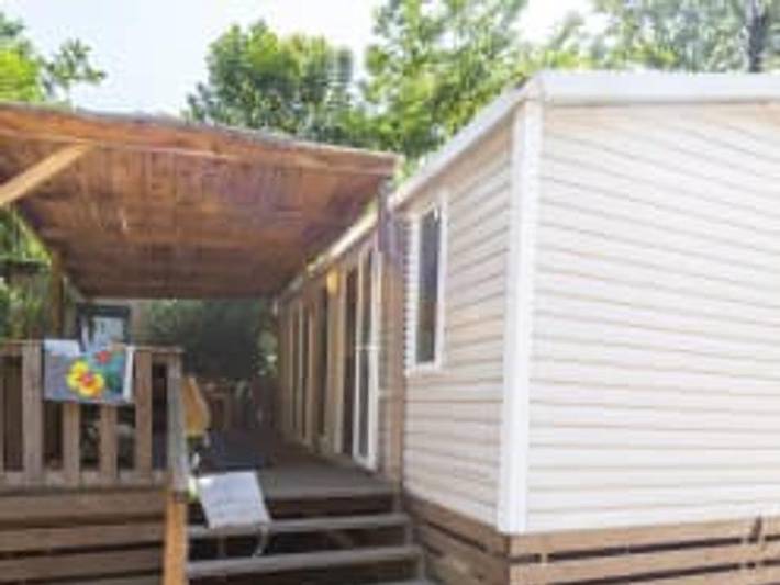 Camping pour 4 personnes, avec bassin pour enfant, animaux acceptés à Fréjus - 2
