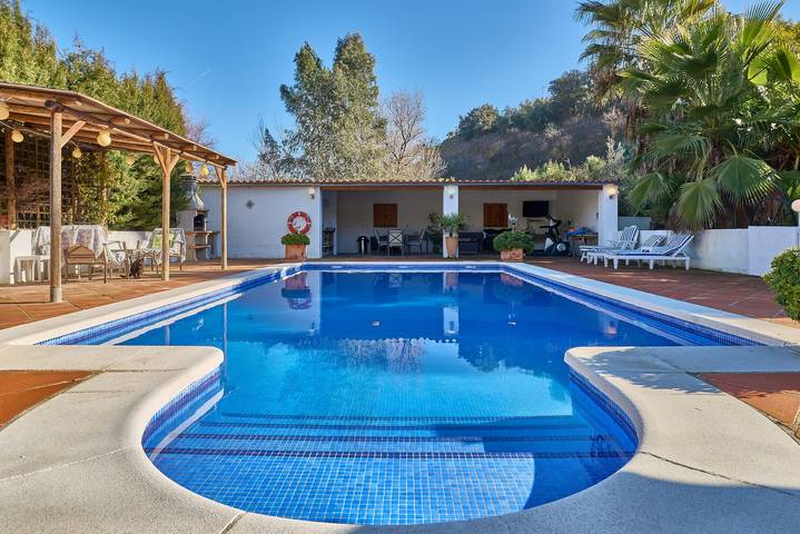 Casa rural para 9 personas, con jardín y jacuzzi en Iznájar - 3