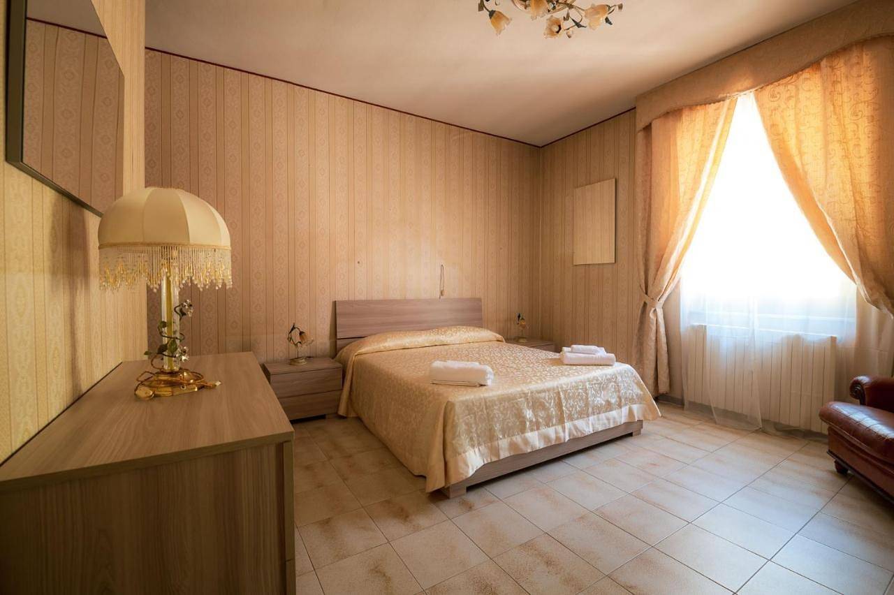 Twin Room in Minucciano, Garfagnana