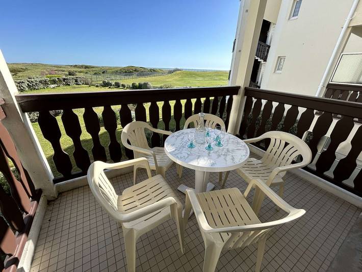 Ganze Wohnung, Gemütliche 2-Zimmer-Wohnung am Meer für 4 Personen, nahe Strand, Golf und Thalasso in Saint-Jean-de-Monts, Vendée