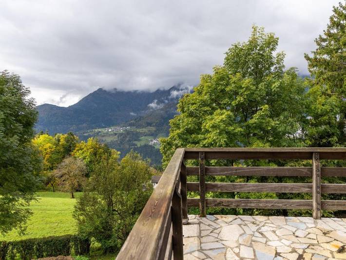 Gîte pour 6 personnes, avec balcon, animaux acceptés à Ovaro