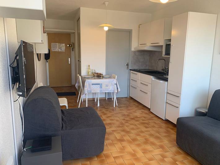 Gîte pour 2 personnes, avec terrasse et piscine, animaux acceptés dans Office De Tourisme De Gruissan - 4