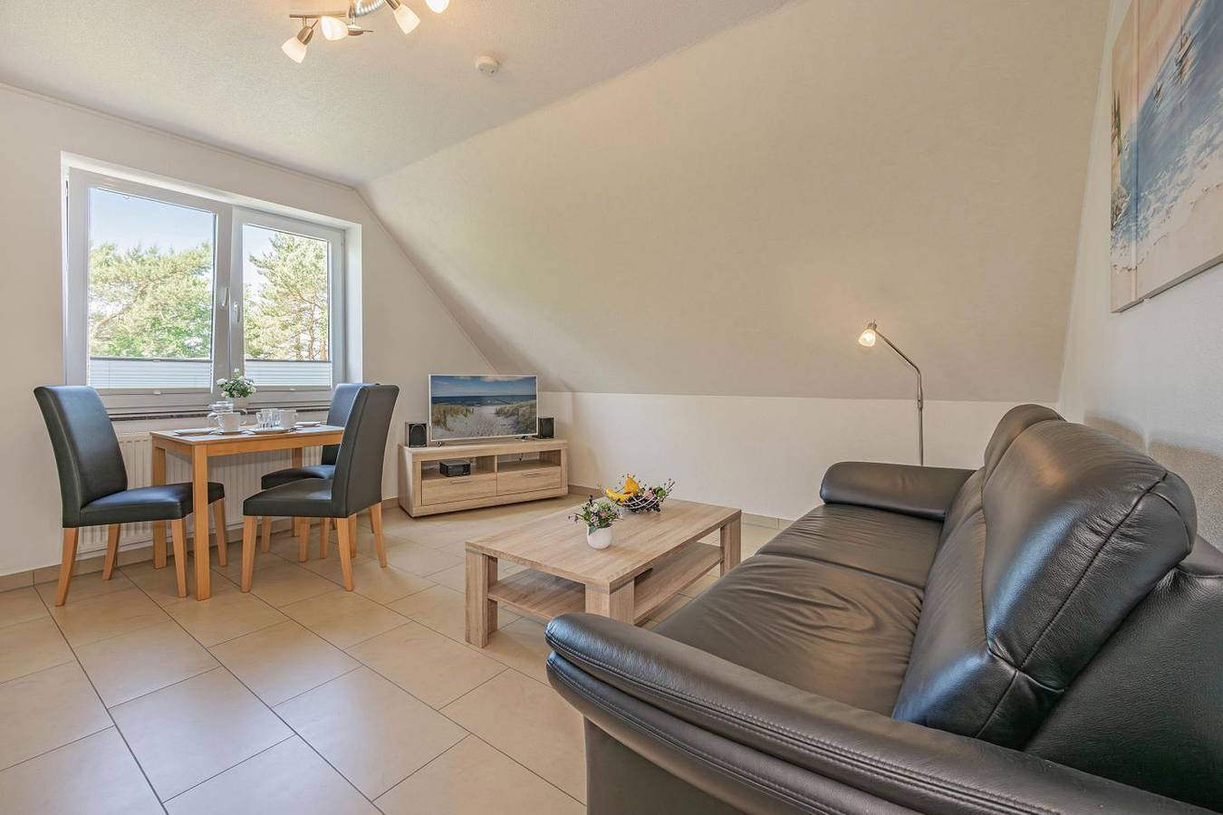 Apartamento entero, Moderne Ferienwohnung mit Terrasse, nur 750 m vom Ostseestrand entfernt in Koserow, Bernsteinbäder